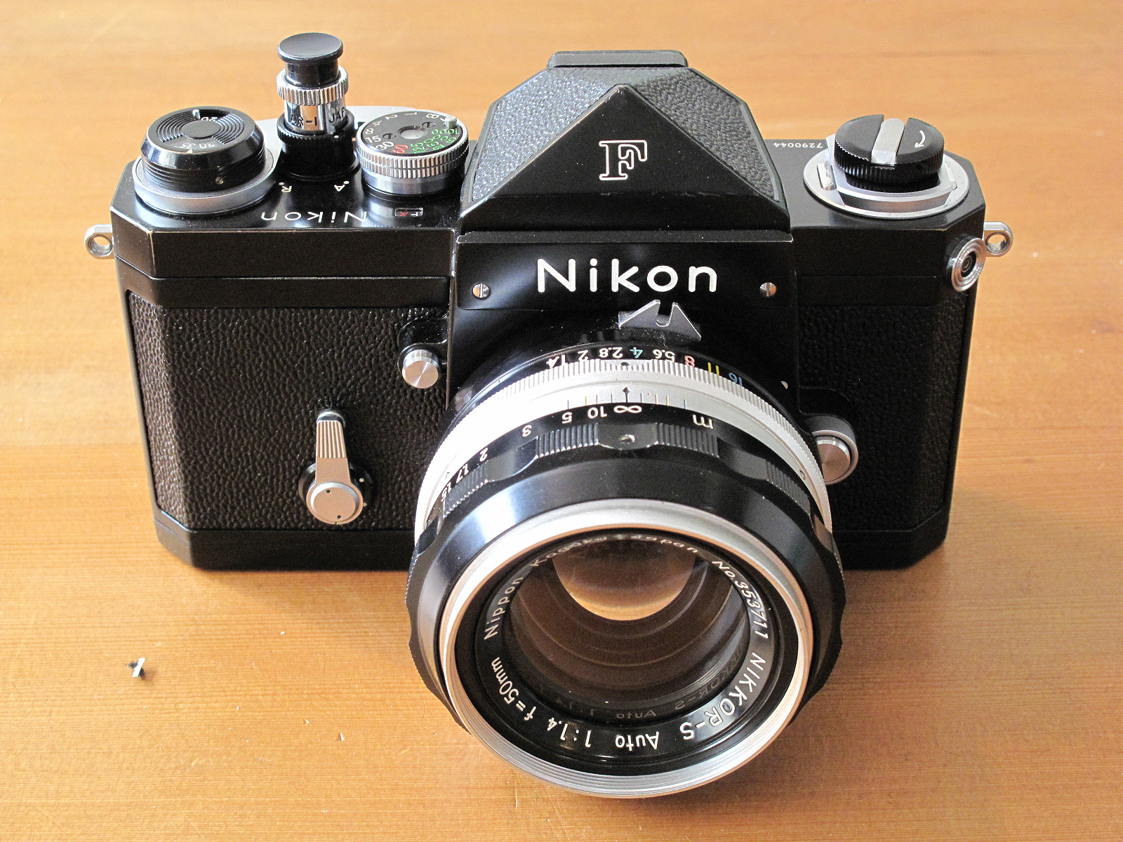 Nikon F ブラックボディ入荷しました。 | イエネコカメラ 名古屋市