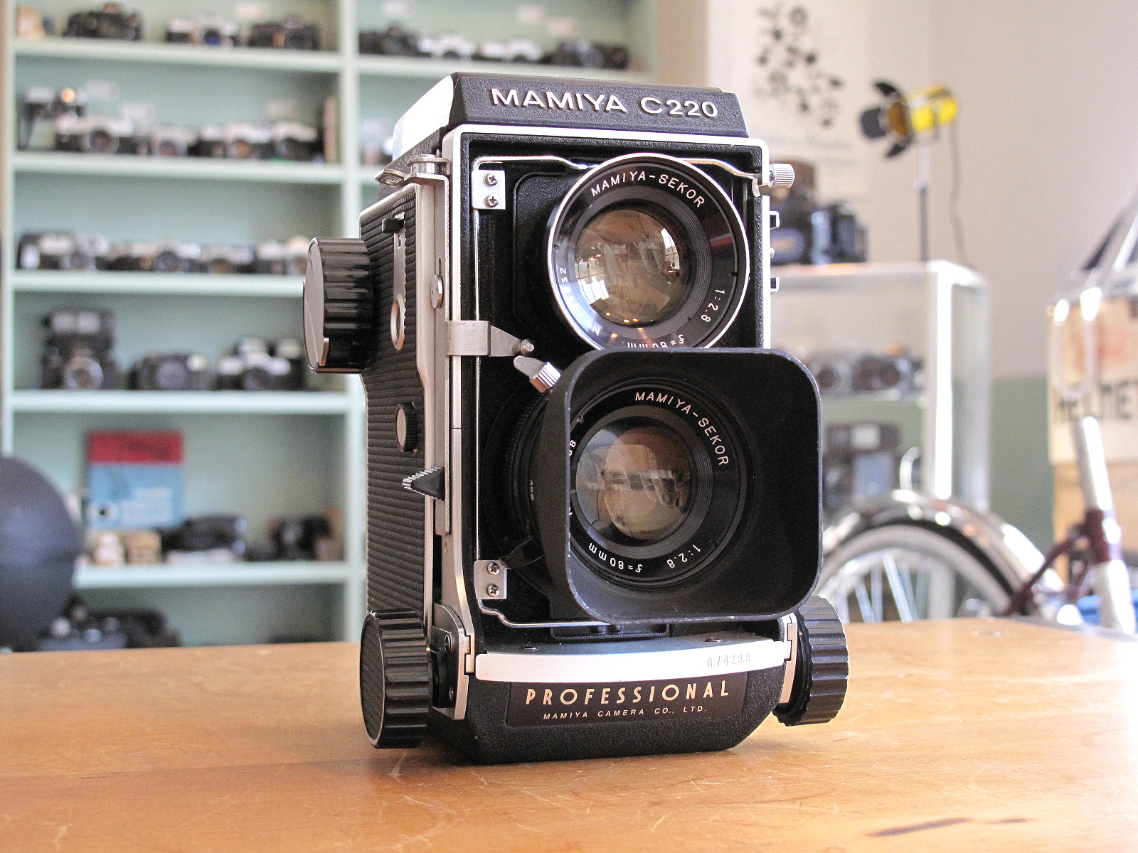 MAMIYA C220 | イエネコカメラ 名古屋市 中古フィルムカメラを修理販売