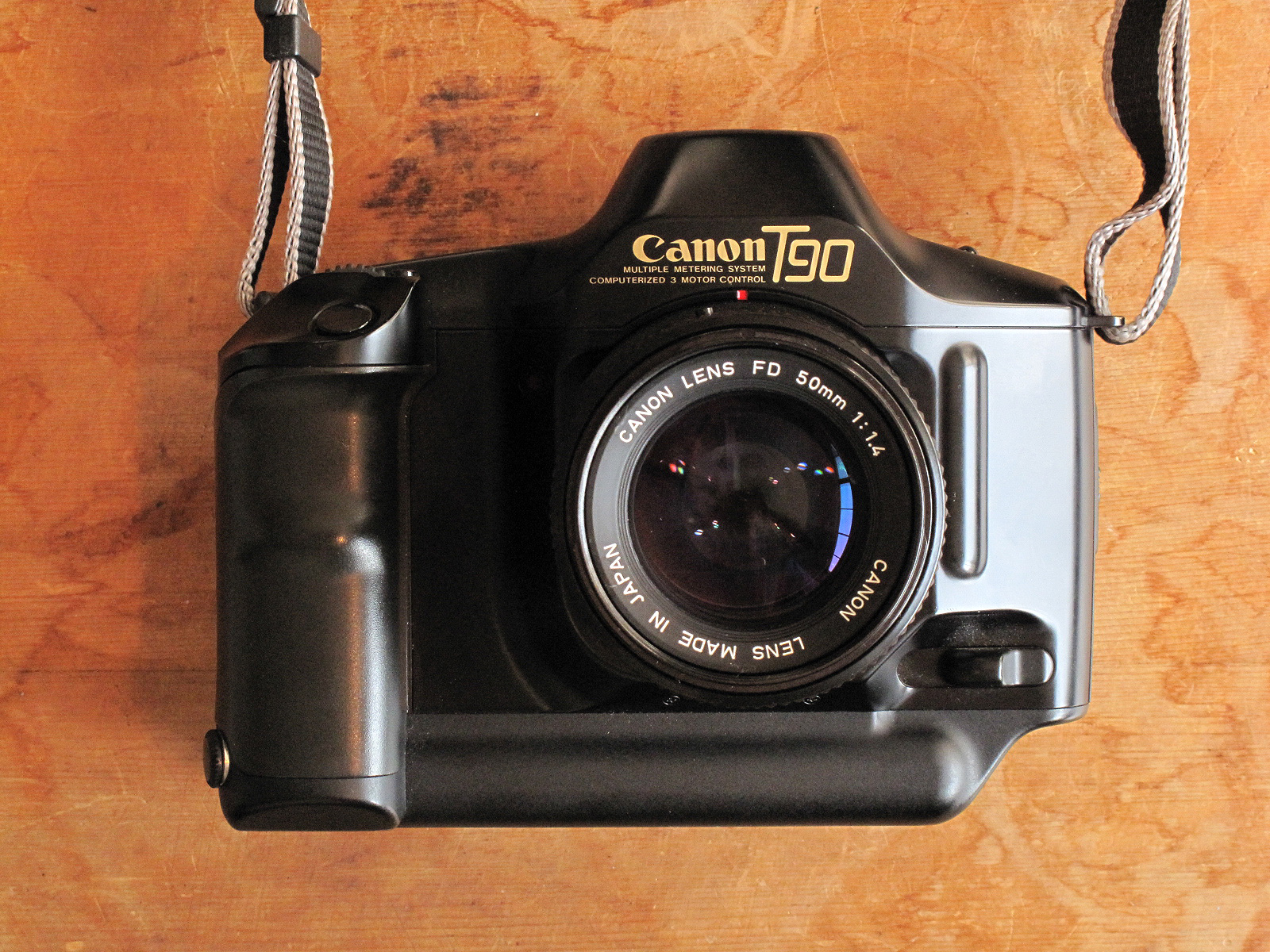 Canon T90 | イエネコカメラ 名古屋市 中古フィルムカメラを修理販売